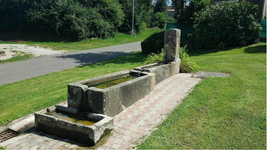 Fontaine de la petite école